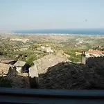Casa Ferrari Bed & Breakfast 3*