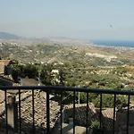 Casa Ferrari Bed & Breakfast 3*