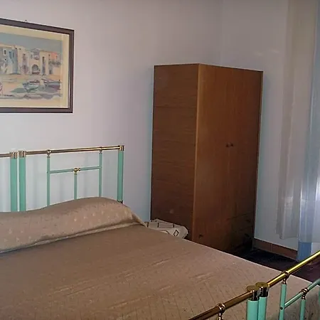 Casa Ferrari 3* ג'ראצ'ה