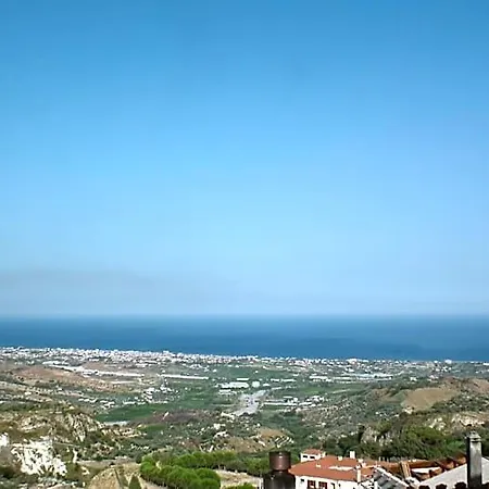 לינה וארוחת בוקר Casa Ferrari 3*