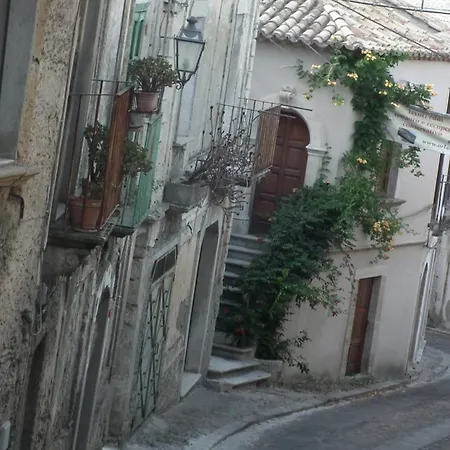 Bed & Breakfast Casa Ferrari 3*