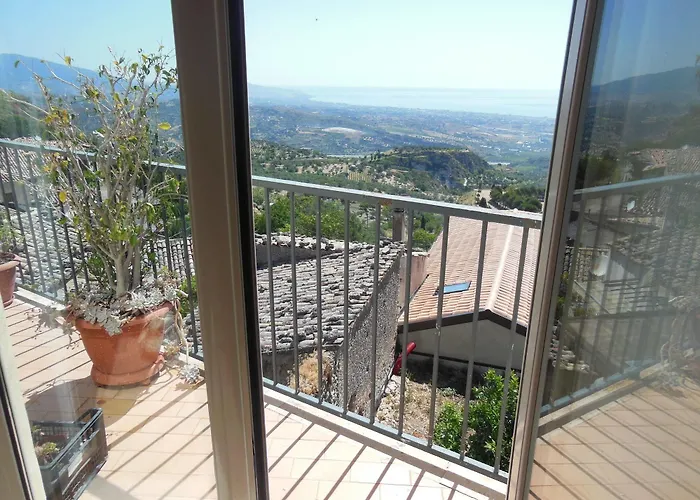 Bed & Breakfast Casa Ferrari 3*