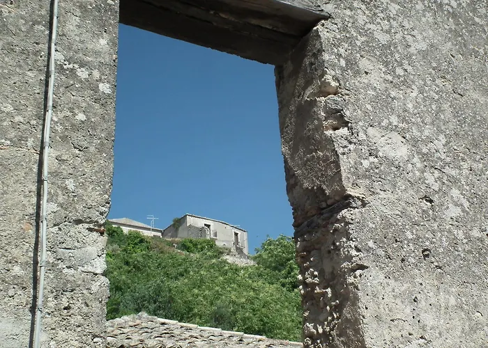 Casa Ferrari Bed & Breakfast 3*